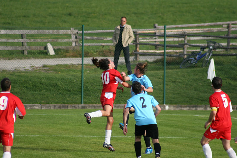 gal/08. Spieltag- SV Reischach-Rasen/2006-10-24 - SVR gg. Rasen-Antholz 154.jpg